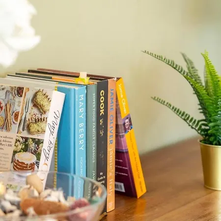 Beautiful Cotham Garden Flat 2 Bedroom *