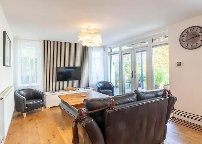 Beautiful Cotham Garden Flat 2 Bedroom * Μπρίστολ